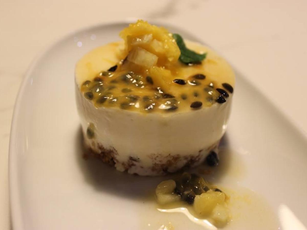 passion fruit dessert prepared during the culinary vacation in Portugal