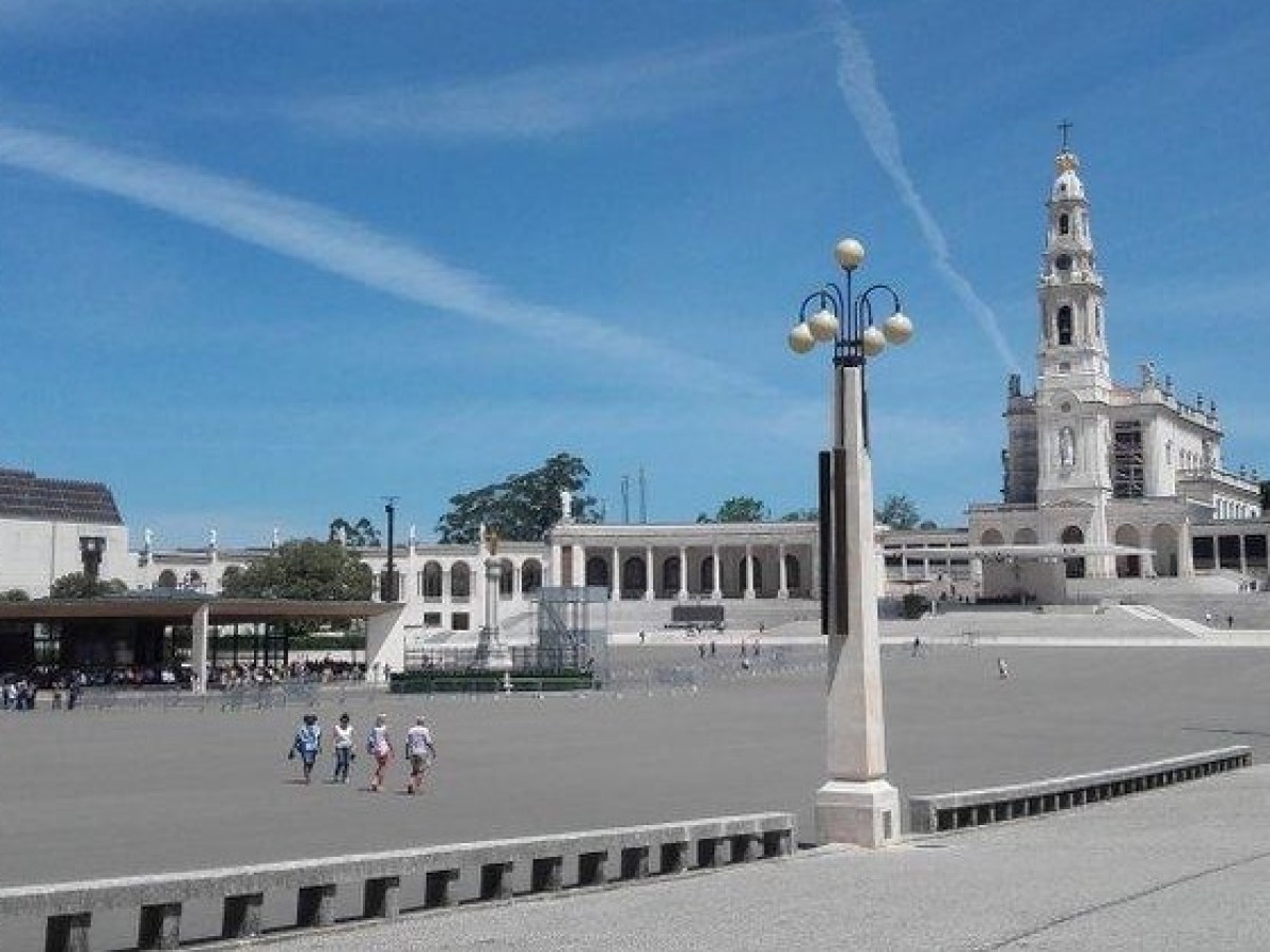 Basilica of Our Lady of the Rosary and Chapel of Apparition, where Our Lady appeared in Portugal, Fatima.